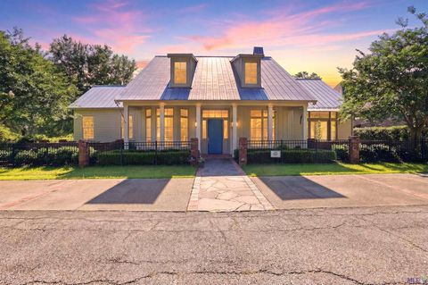 Photo of 907 Carter Ave Ave, Baton Rouge, LA 70806 (MLS # BR2026008849)