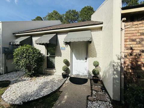 Photo of 205 Long Plantation Boulevard #Apt J, Lafayette, LA 70508 (MLS # 2600002905)