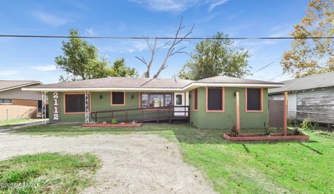 Photo of 2112 Carmel Drive, Lafayette, LA 70501 (MLS # 2500005545)