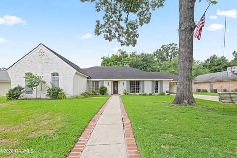 Photo of 207 Oakwood Drive, Lafayette, LA 70503 (MLS # 2600005459)