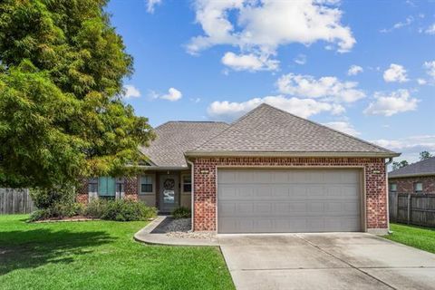 Photo of 551 Daybreak Drive Dr, Ponchatoula, LA 70454 (MLS # NO2547576)