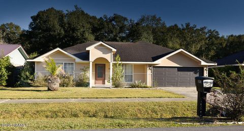 Photo of 303 Terry Drive, Lafayette, LA 70501 (MLS # 2500005200)