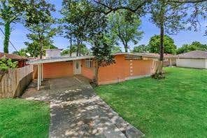 Photo of 4743 Gawain Drive Dr, New Orleans, LA 70127 (MLS # NO2574156)