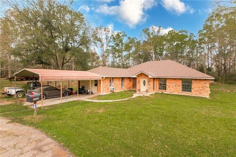 Photo of 26000 Robertson Road Rd, Holden, LA 70744 (MLS # NO2565815)