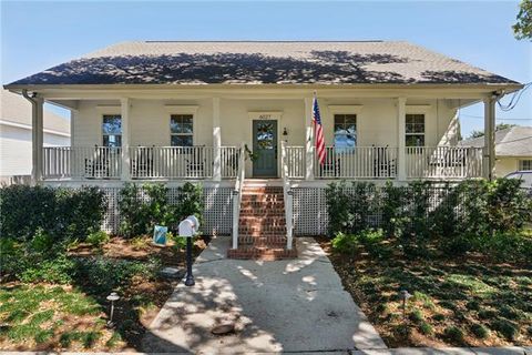 Photo of 6027 Pratt Drive Dr, New Orleans, LA 70122 (MLS # NO2548328)