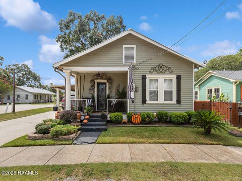 Photo of 115 W Berard Street, St. Martinville, LA 70582 (MLS # 2500004434)
