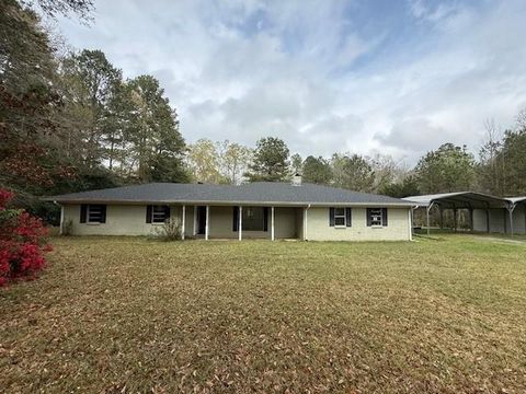 Photo of 1403 Philadelphia Road Rd, Deville, LA 71328 (MLS # CN2552850)