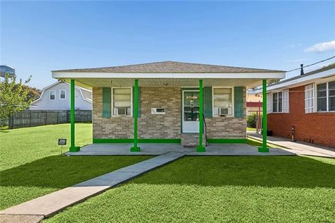 Photo of 721 Ave F Avenue, Westwego, LA 70094 (MLS # NO2549159)