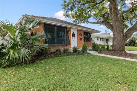 Photo of 909 Rosa Avenue Ave, Metairie, LA 70005 (MLS # NO2547102)