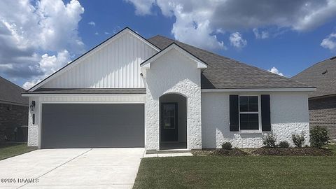 Photo of 123 Lake Ridge Drive, Broussard, LA 70518 (MLS # 2020023198)