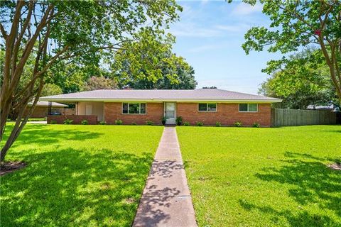Photo of 5037 Sarah Street ST, Alexandria, LA 71303 (MLS # CN2567373)