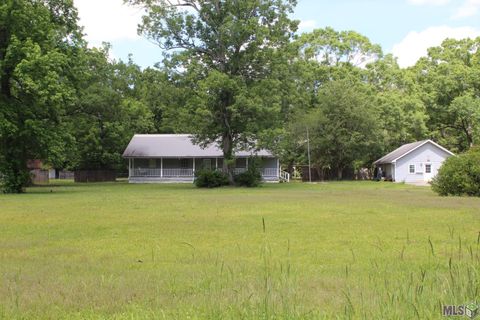 Photo of 9335 Jennifer Lynn Rd Rd, Denham Springs, LA 70706 (MLS # BR2026007166)