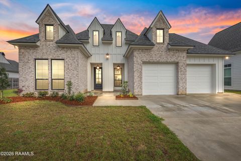 Photo of 208 Buenos Aires Ave, Youngsville, LA 70592 (MLS # 2500003174)