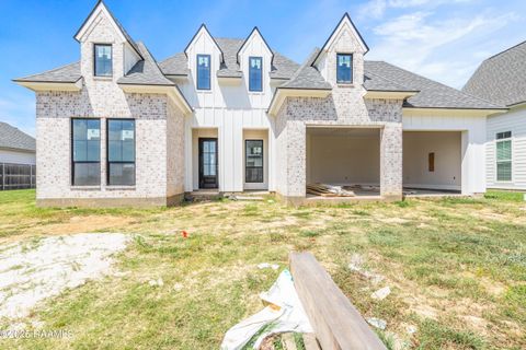 Photo of 208 Buenos Aires Ave, Youngsville, LA 70592 (MLS # 2500003174)