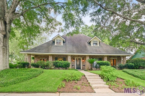 Photo of 1546 Beckenham Dr Dr, Baton Rouge, LA 70808 (MLS # BR2026012513)