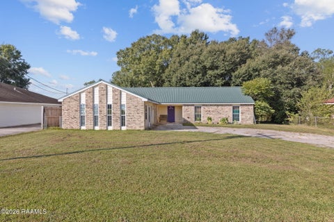 Photo of 321 W Broussard Road, Lafayette, LA 70506 (MLS # 2600009038)