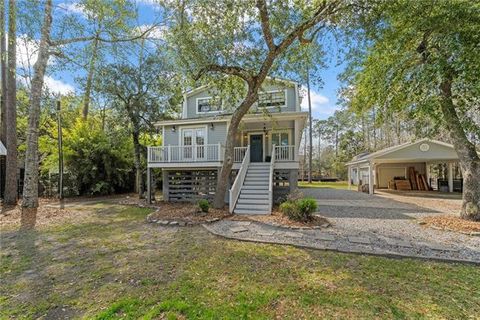 Photo of 27044 Lucille Drive Dr, Lacombe, LA 70445 (MLS # NO2545315)