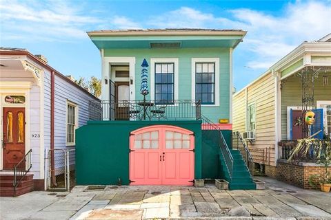 Photo of 921 Clouet Street St, New Orleans, LA 70117 (MLS # NO2542566)