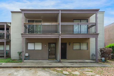 Photo of 110 W Bayou Parkway #Apt 302, Lafayette, LA 70503 (MLS # 2600002741)