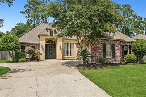 Photo of 204 Timberwood Drive Dr, Madisonville, LA 70447 (MLS # NO2541769)