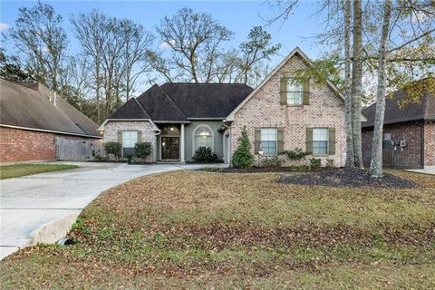 Photo of 373 Autumn Lakes Road Rd, Slidell, LA 70461 (MLS # NO2538188)