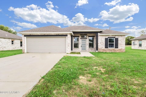 Photo of 197 Garnet Drive, Opelousas, LA 70570 (MLS # 2600009115)