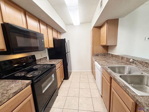 Photo of 8155 Jefferson Hwy Hwy #503, Baton Rouge, LA 70809 (MLS # BR2026006343)