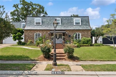 Photo of 4440 Bancroft Drive Dr, New Orleans, LA 70122 (MLS # NO2555450)