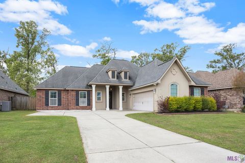 Photo of 18241 Old Trail Dr Dr, Prairieville, LA 70769 (MLS # BR2026004735)