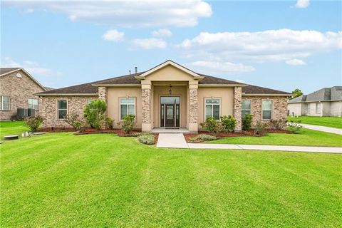 Photo of 181 Latigue Road RD, Waggaman, LA 70094 (MLS # NO2568719)