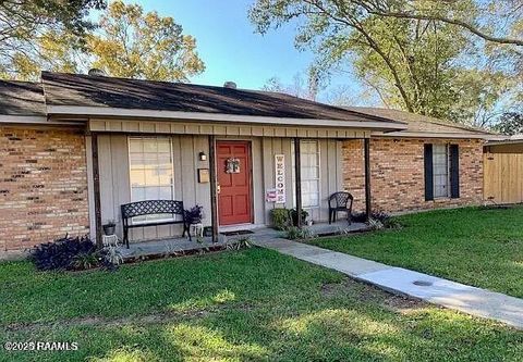 Photo of 1701 W Peach Avenue, Eunice, LA 70535 (MLS # 2500002558)