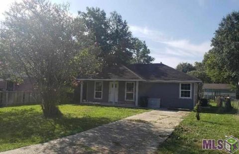 Photo of 4476 Mohican St St, Baton Rouge, LA 70805 (MLS # BR2026006772)