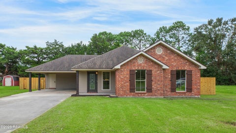 Photo of 609 Peach Street, New Iberia, LA 70560 (MLS # 2600008461)