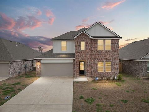 Photo of 8139 Olde Town Court, Alexandria, LA 71303 (MLS # CN2543924)