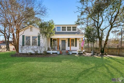 Photo of 10256 Lovett Rd Rd, Baton Rouge, LA 70818 (MLS # BR2026002773)