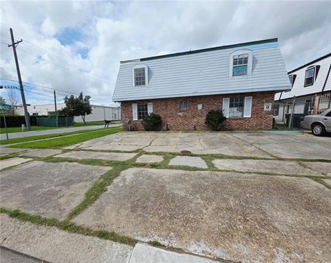 Photo of 1132 Crape Myrtle Lane Ln, Harvey, LA 70058 (MLS # NO2549688)