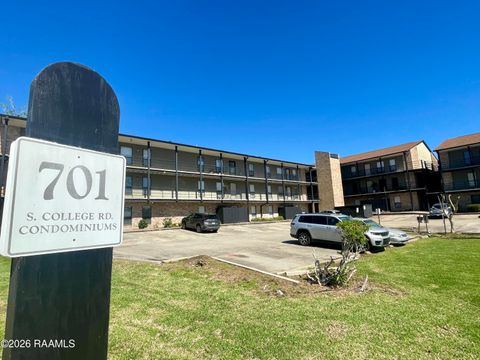 Photo of 701 S College Road #Apt 215, Lafayette, LA 70503 (MLS # 2600002367)