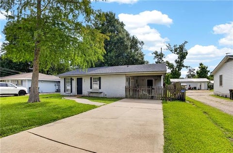 Photo of 250 Eighth Street Drive DR, Ponchatoula, LA 70454 (MLS # NO2562095)