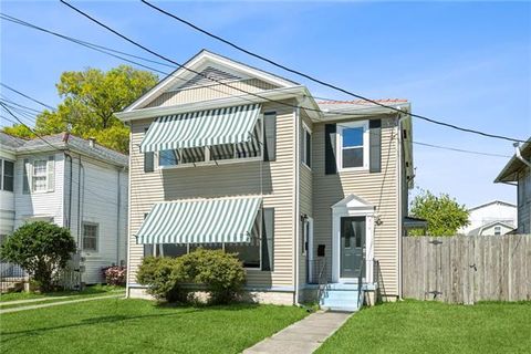 Photo of 512-14 Short Street St, New Orleans, LA 70118 (MLS # NO2547785)