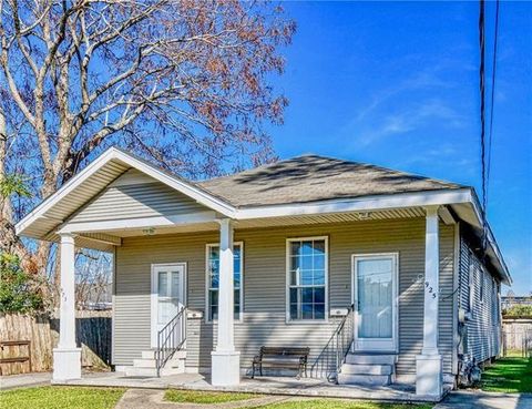 Photo of 925 Rupp Street St, Gretna, LA 70053 (MLS # NO2547468)