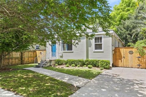 Photo of 614 Fats Domino Avenue Ave, New Orleans, LA 70117 (MLS # NO2553717)