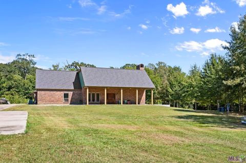 Photo of 12611 Old Hammond Hwy Hwy, Baton Rouge, LA 70816 (MLS # BR2025018533)