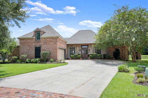 Photo of 12274 Oak Colony Dr Dr, Geismar, LA 70734 (MLS # BR2026012771)