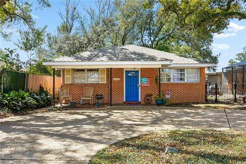 Photo of 10520 Bolivar Street St, River Ridge, LA 70123 (MLS # NO2547000)