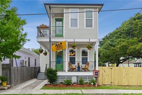 Photo of 709 N Salcedo Street St, New Orleans, LA 70119 (MLS # NO2560530)