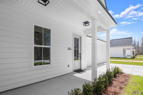 Photo of 11976 Simms Rd, Denham Springs, LA 70706 (MLS # BR2026003860)