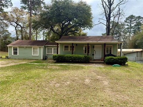 Photo of 1905 Cappel Street St, Pineville, LA 71360 (MLS # CN2548391)