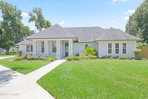 Photo of 411 W Main Street, Broussard, LA 70518 (MLS # 2600006511)