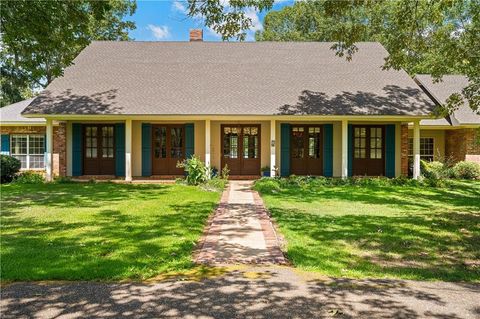 Photo of 388 Peninsula Drive Dr, Natchitoches, LA 71457 (MLS # CN2517000)