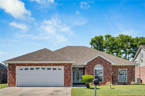 Photo of 212 Tulip Drive Dr, Houma, LA 70360 (MLS # NO2556618)
